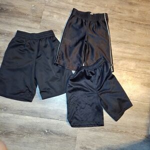 Misc boys sports shorts.‎ Three Pair, Black Size 5-7. Starter, Bugle Boy,…